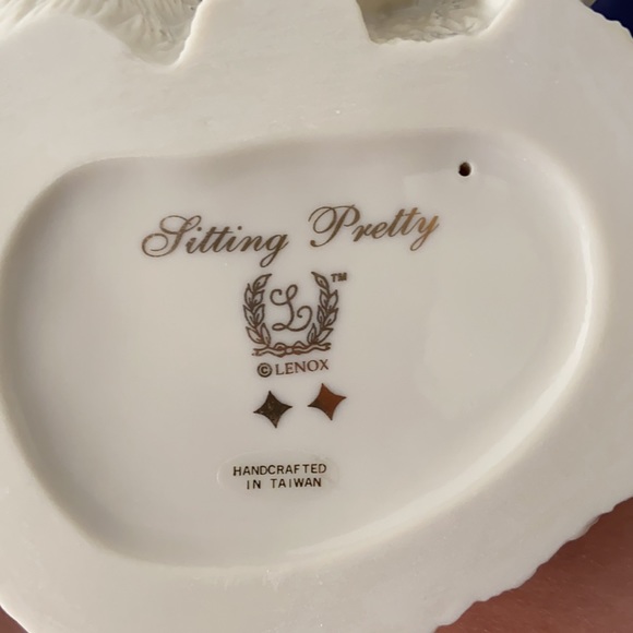 Cat decor - Picture 3 of 3